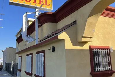 Photo 2 - KING MOTEL