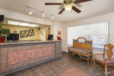 Photo 3 - GetAways at Havasu Dunes Resort