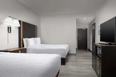 Photo 5 - Hampton Inn & Suites El Paso/East