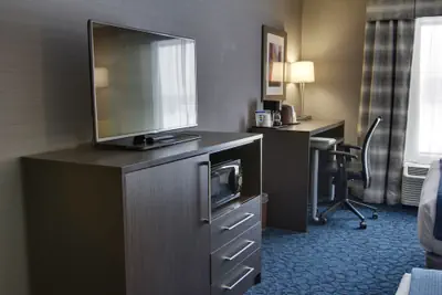 Photo 5 - Holiday Inn Express & Suites Sidney by IHG