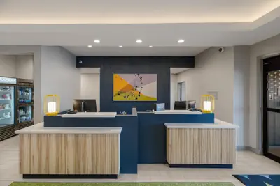 Photo 4 - Spark by Hilton Midland South