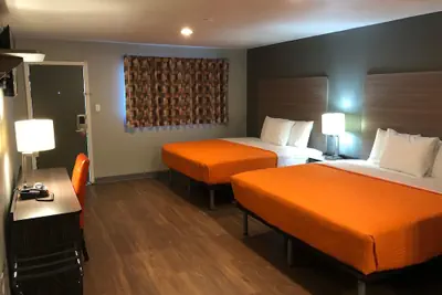 Photo 4 - Super 8 by Wyndham Sonora
