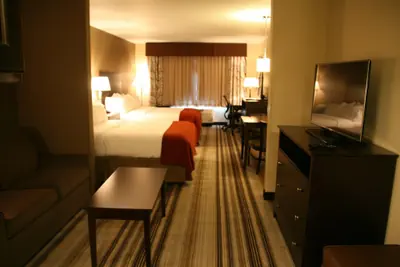 Photo 3 - Holiday Inn Express & Suites Nevada by IHG