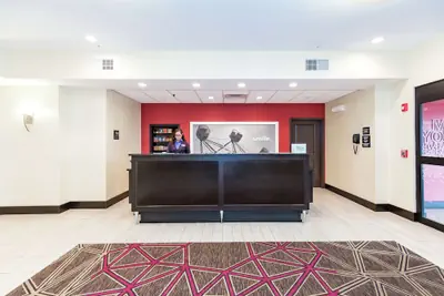 Photo 3 - Hampton Inn & Suites Sandusky/Milan