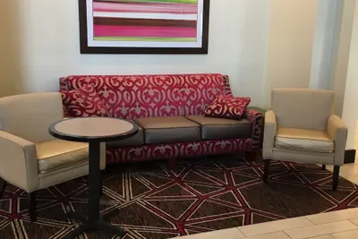 Photo 2 - Hampton Inn & Suites Sandusky/Milan