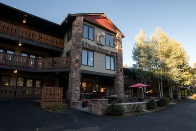 Photo 2 - Silver Moon Inn