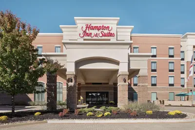 Photo 2 - Hampton Inn & Suites Mishawaka/South Bend at Heritage Square