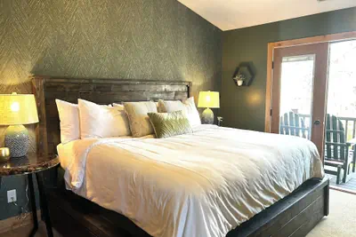 Photo 3 - Engen Hus Bed and Breakfast
