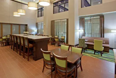Photo 5 - Hampton Inn & Suites Minneapolis West/ Minnetonka