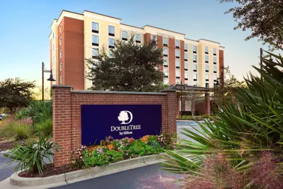 Photo 2 - DoubleTree by Hilton Charleston Mount Pleasant