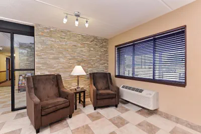 Photo 3 - Americas Best Value Inn Clear Lake