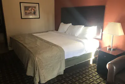 Photo 4 - Executive Inn Woodward