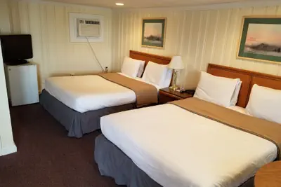 Photo 3 - The Tides Motel