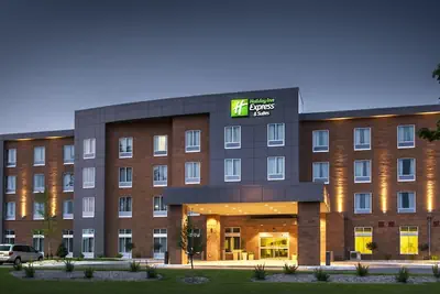 Photo 2 - Holiday Inn Express & Suites Madison Central by IHG