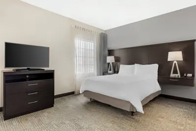 Photo 5 - Staybridge Suites Plano North - Frisco by IHG