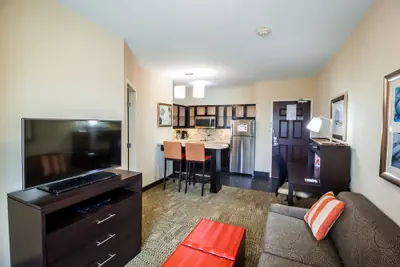 Photo 3 - Staybridge Suites Plano North - Frisco by IHG
