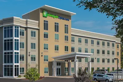 Photo 2 - Holiday Inn Express & Suites Norwood-Boston Area by IHG