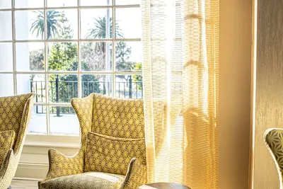 Photo 4 - White House Hotel