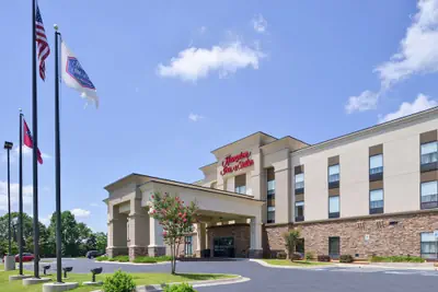 Photo 2 - Hampton Inn & Suites by Hilton Lonoke