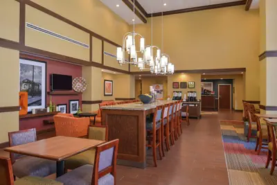 Photo 5 - Hampton Inn & Suites by Hilton Lonoke