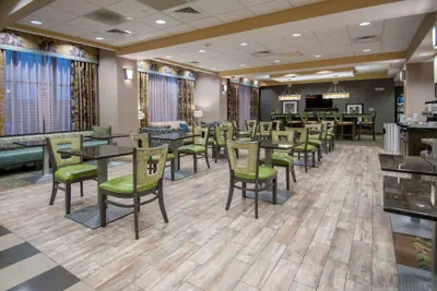 Photo 3 - Hampton Inn Hernando