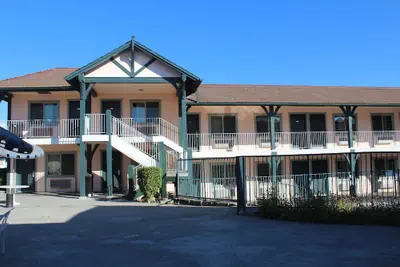 Photo 2 - Best Whittier Inn