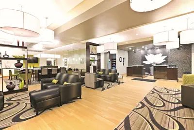 Photo 3 - La Quinta Inn & Suites by Wyndham Billings