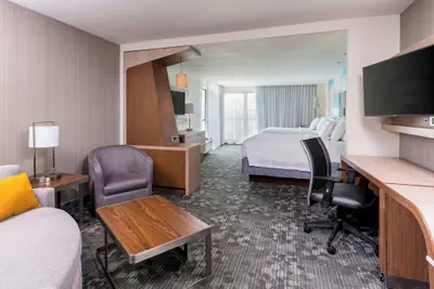 Photo 5 - Courtyard by Marriott Bismarck North