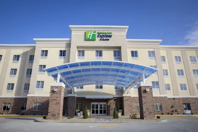 Photo 2 - Holiday Inn Express & Suites Edwardsville by IHG