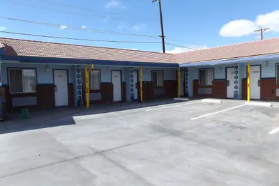 Photo 4 - City Center Motel