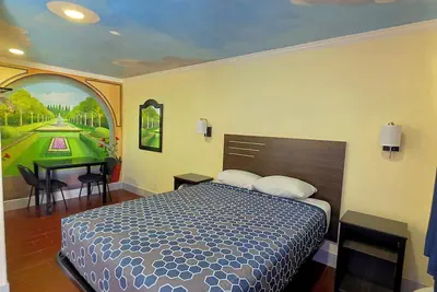 Photo 4 - City Center Motel