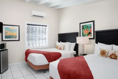 Photo 4 - Southwinds Motel