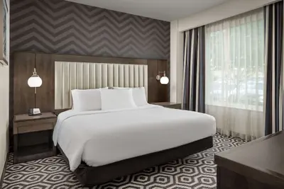 Photo 5 - Embassy Suites Portland/Hillsboro, Oregon
