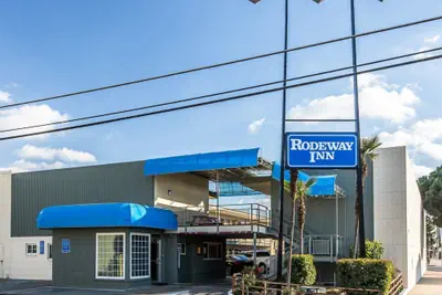 Photo 2 - Rodeway Inn Downtown Hanford