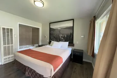 Photo 2 - Alpine Inn and Spa