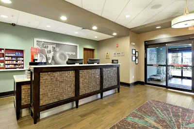 Photo 4 - Hampton Inn & Suites Gulfport I-10