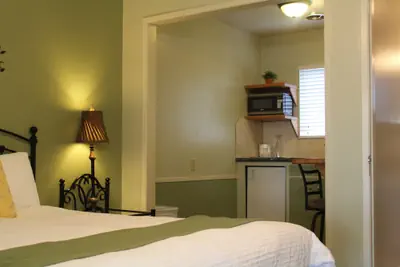 Photo 5 - El Rancho Motel