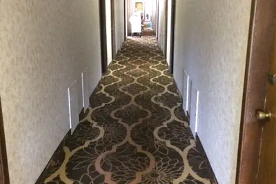 Photo 4 - Island Inn