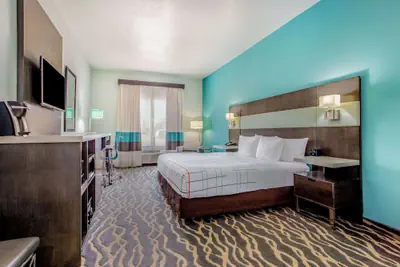 Photo 5 - La Quinta Inn & Suites by Wyndham Northlake Fort Worth