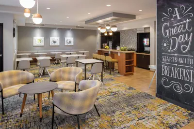 Photo 3 - TownePlace Suites by Marriott Lancaster, CA