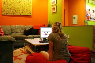 Photo 4 - Apple Hostels