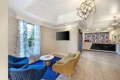Photo 4 - Best Western Brentwood