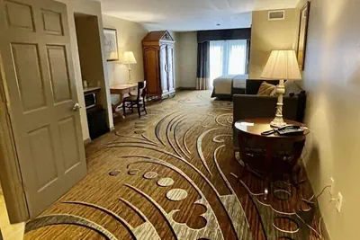 Photo 5 - Hotel 27