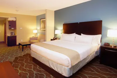 Photo 4 - Holiday Inn Express & Suites Cuero by IHG