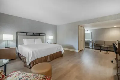 Photo 2 - SureStay Hotel by Best Western Camarillo