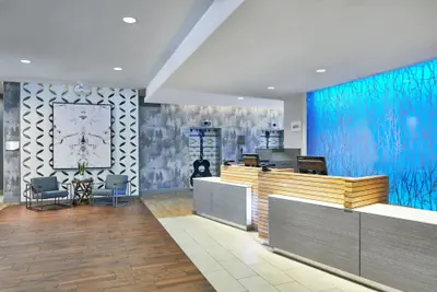 Photo 4 - Fairfield Inn & Suites Nashville Downtown/The Gulch