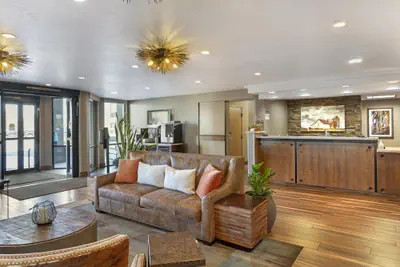 Photo 3 - Best Western Plus Cottontree Inn