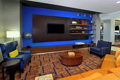 Photo 4 - Courtyard by Marriott Victoria