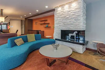 Photo 2 - Fairfield Inn & Suites Elkhart