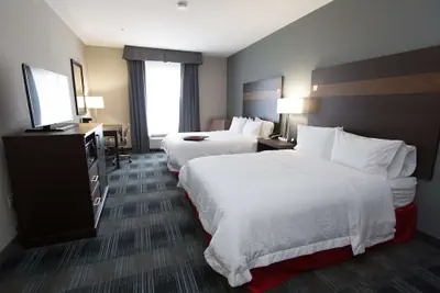 Photo 3 - Hampton Inn & Suites Oklahoma City Airport